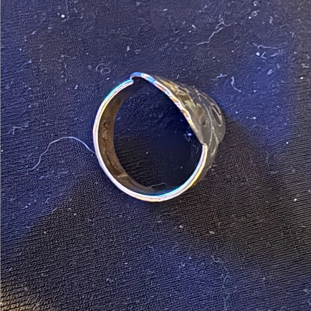 Navajo Signed Sterling Silver Abalone Inlay Set Seven Ring. Size 7 - Picture 5 of 7